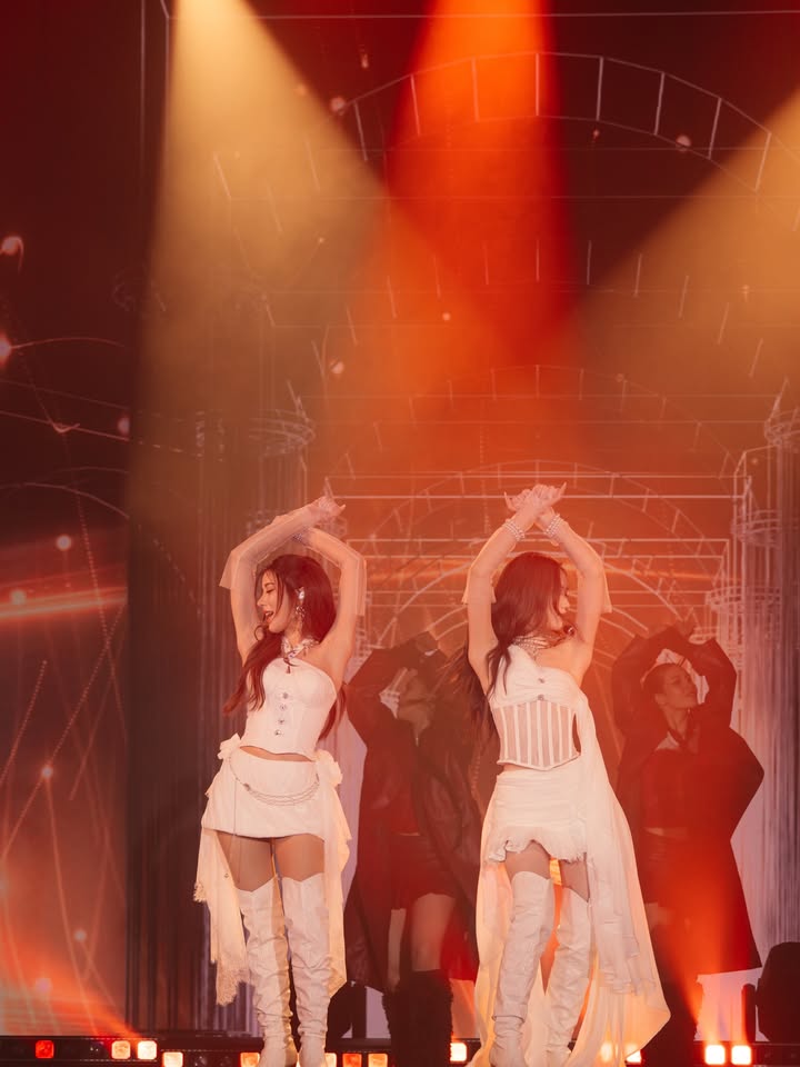 เก้า - สุภัสสรา ธนชาต