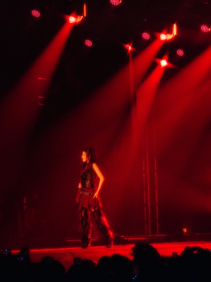 เก้า - สุภัสสรา ธนชาต