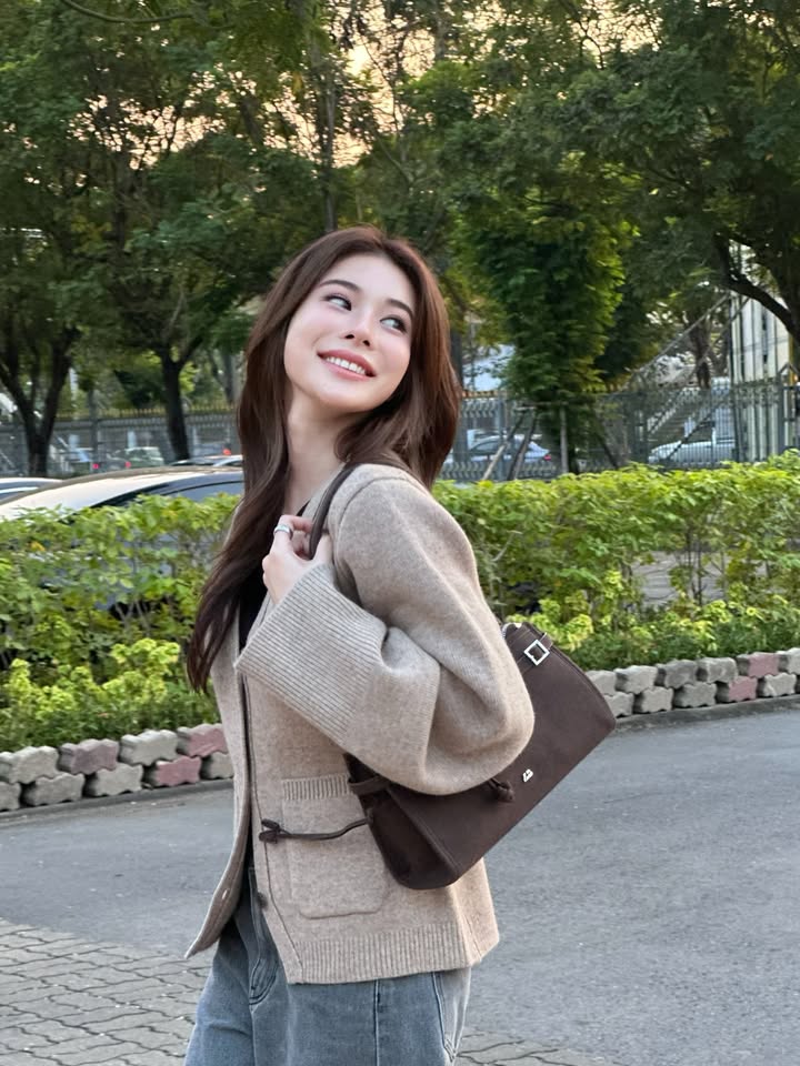 เก้า - สุภัสสรา ธนชาต