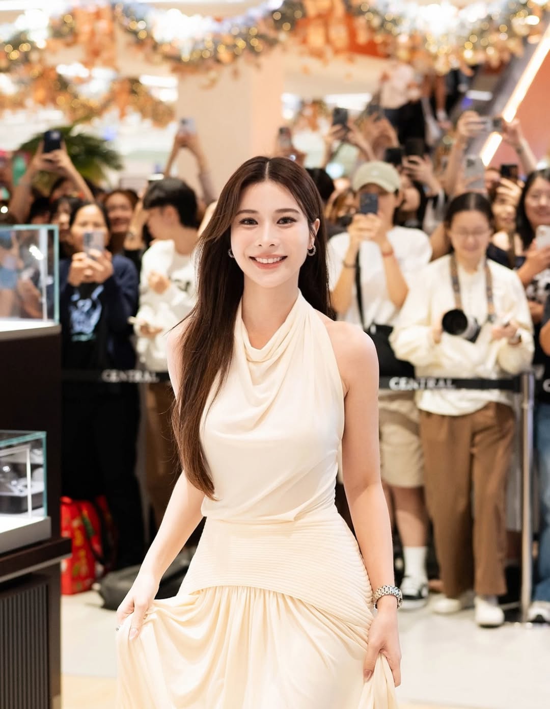 เก้า - สุภัสสรา ธนชาต