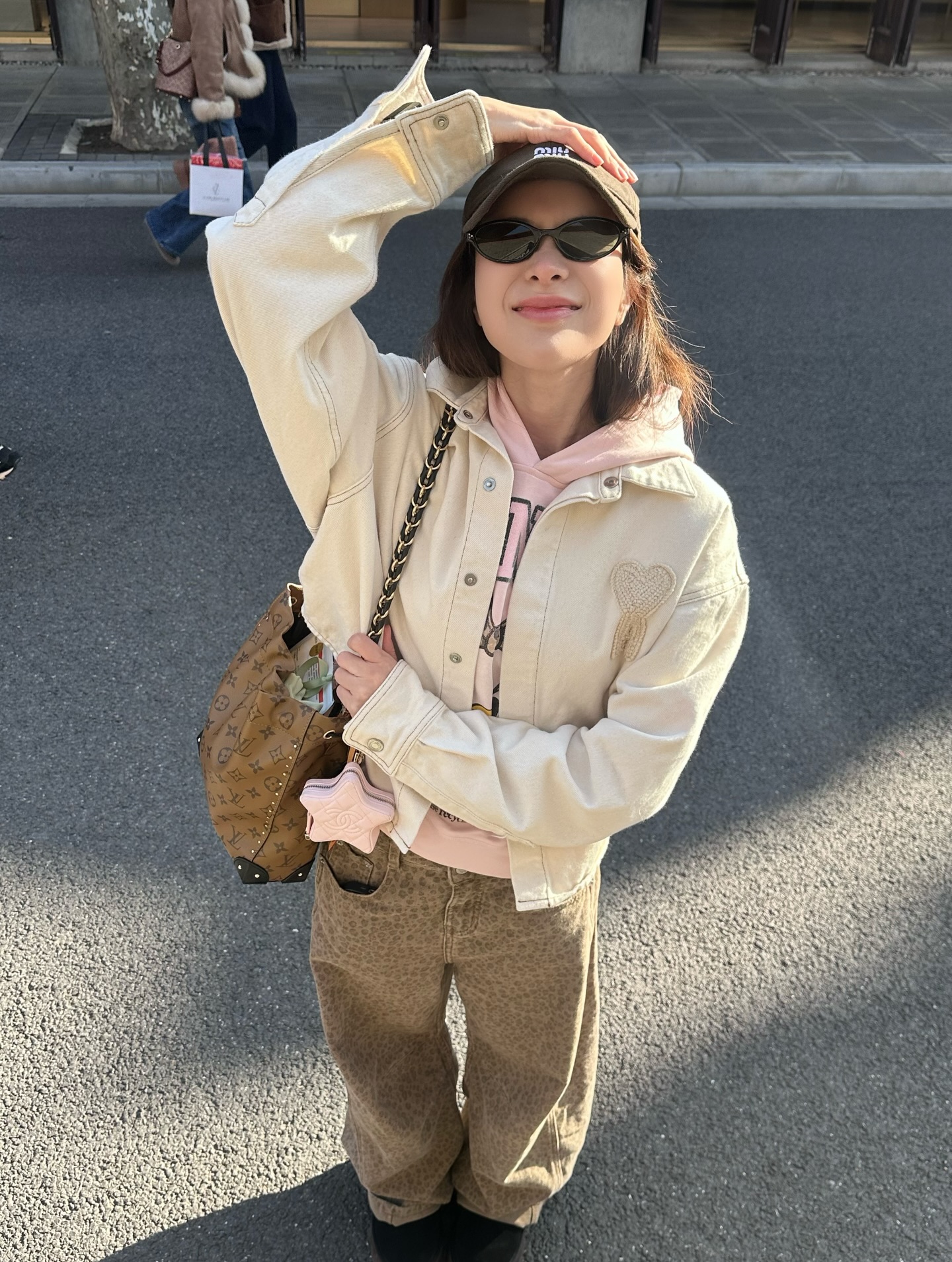 เก้า - สุภัสสรา ธนชาต