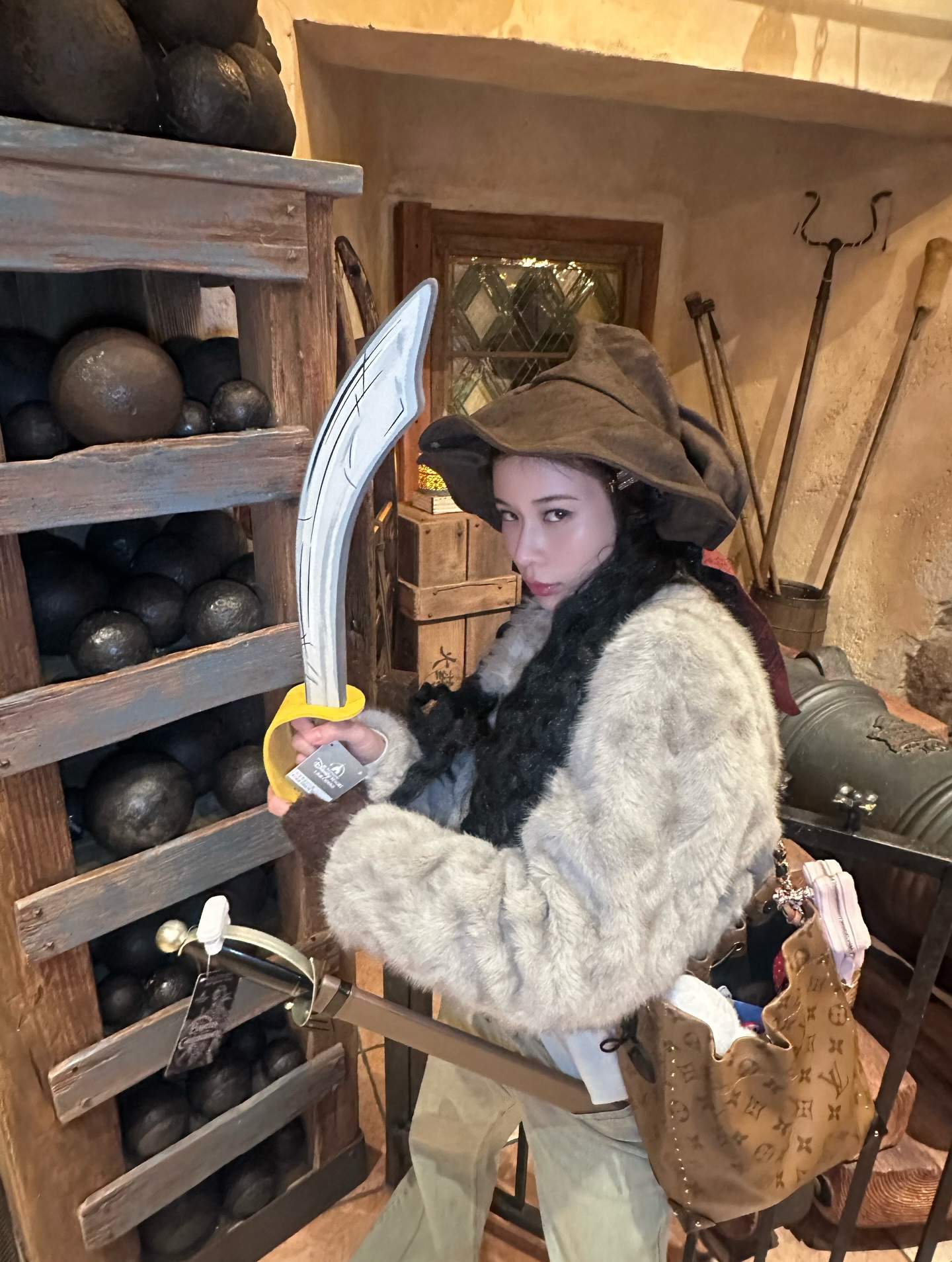 เก้า - สุภัสสรา ธนชาต