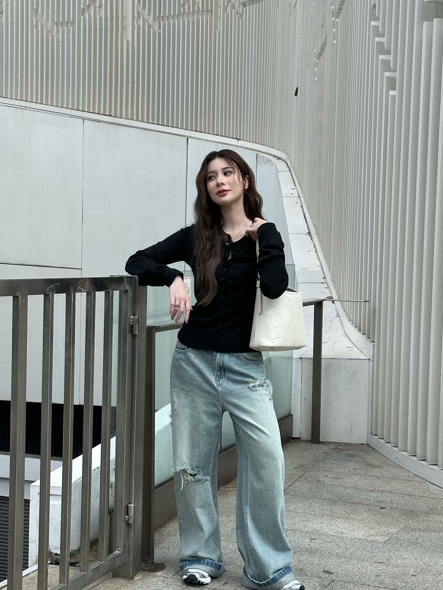 เก้า - สุภัสสรา ธนชาต