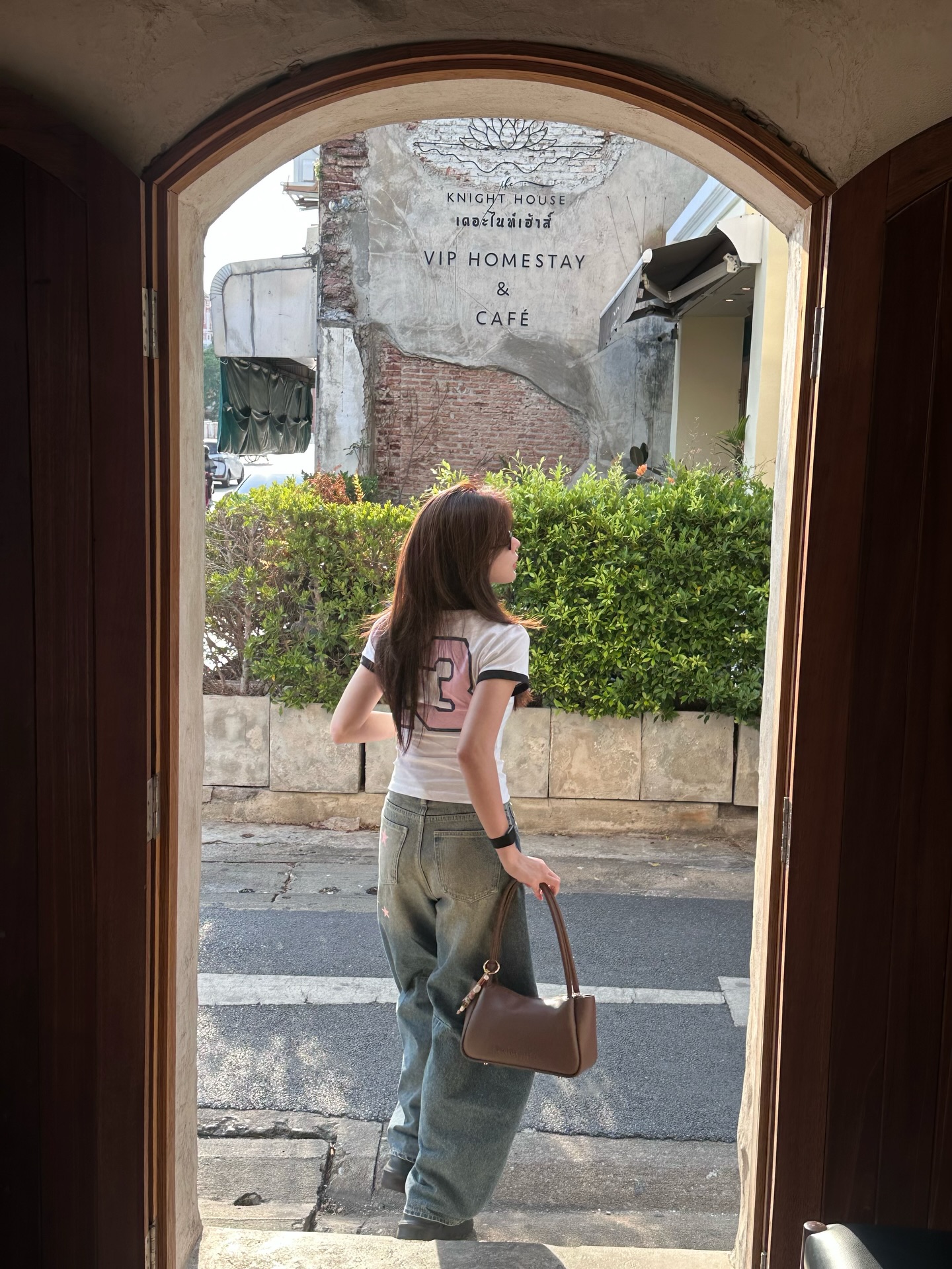 เก้า - สุภัสสรา ธนชาต