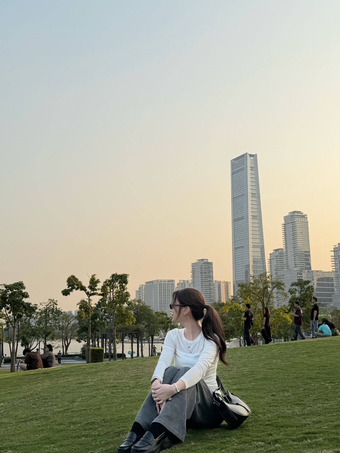 เก้า - สุภัสสรา ธนชาต