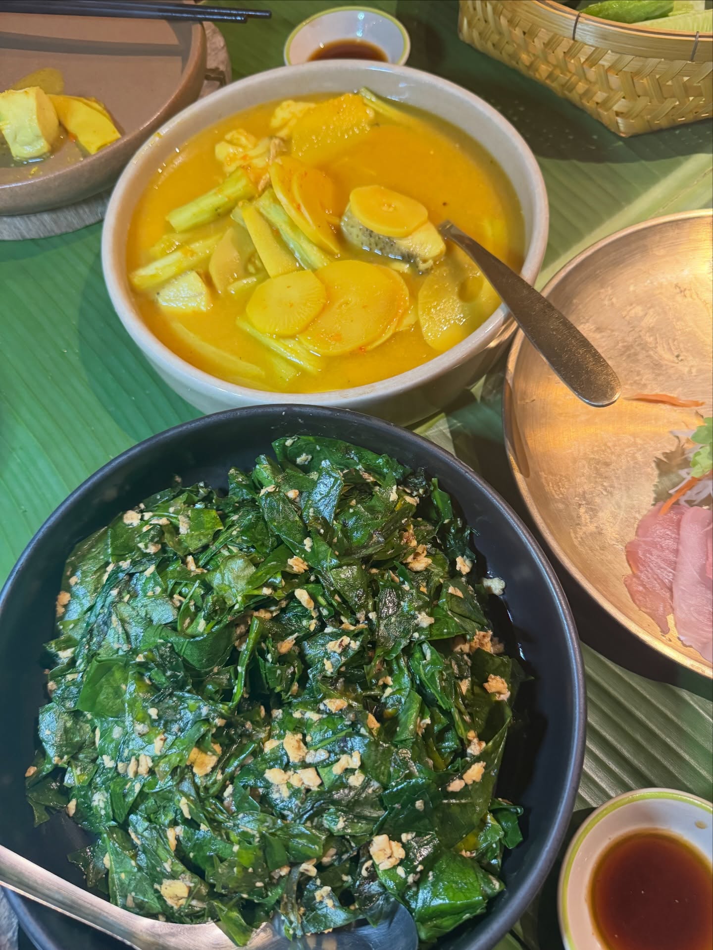 เก้า - สุภัสสรา ธนชาต