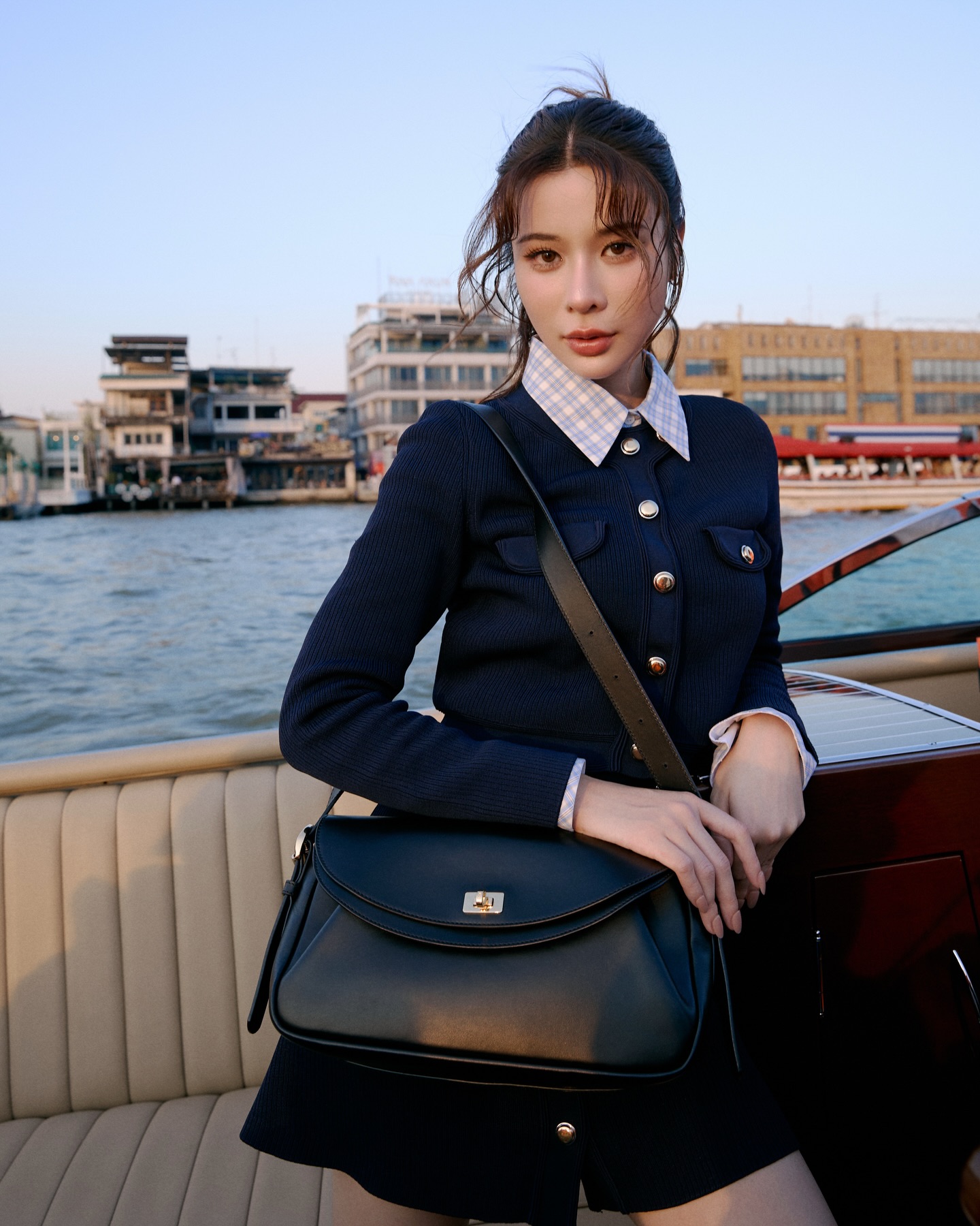 เก้า - สุภัสสรา ธนชาต