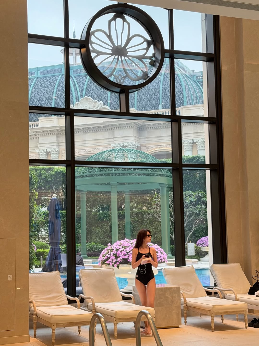 เก้า - สุภัสสรา ธนชาต