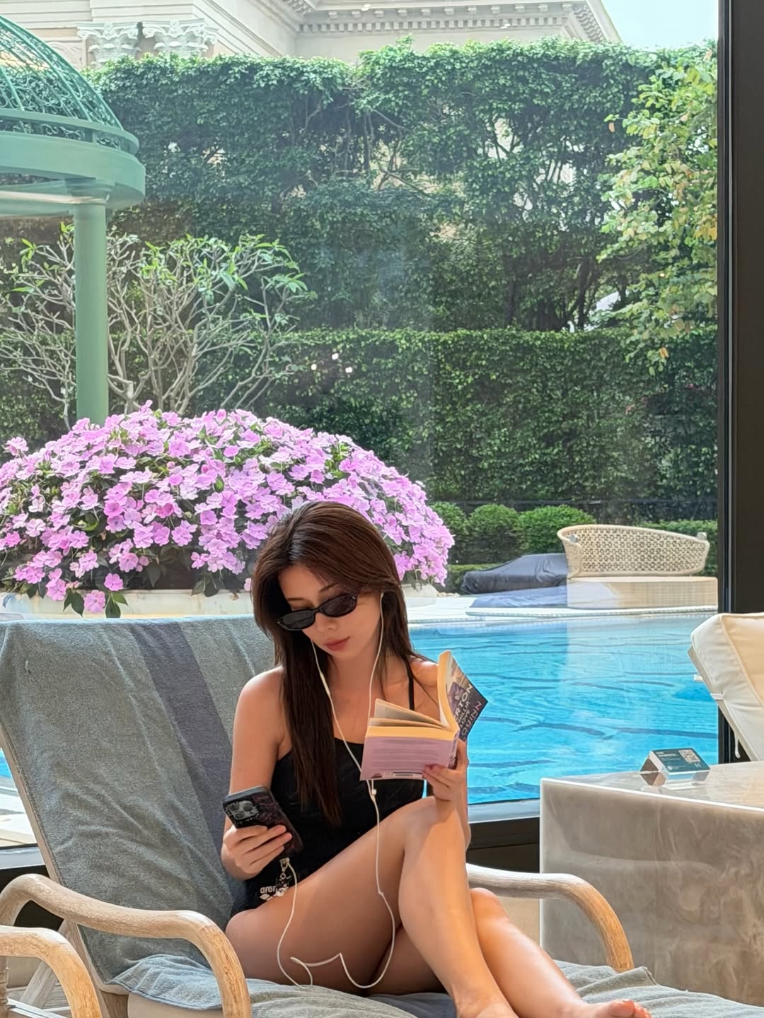 เก้า - สุภัสสรา ธนชาต