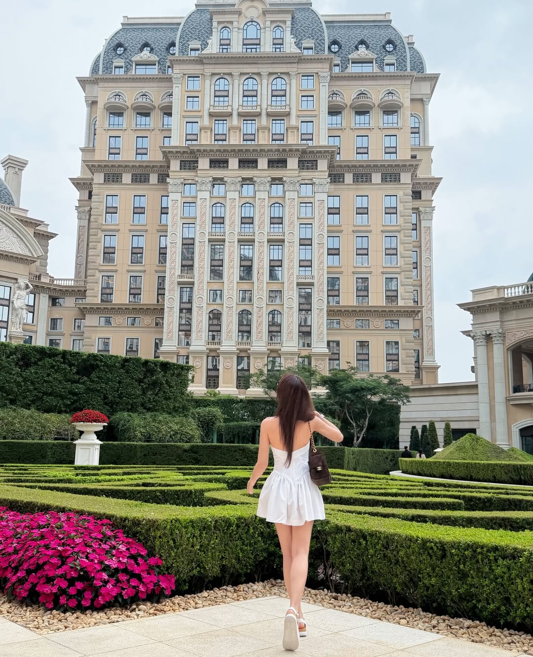 เก้า - สุภัสสรา ธนชาต