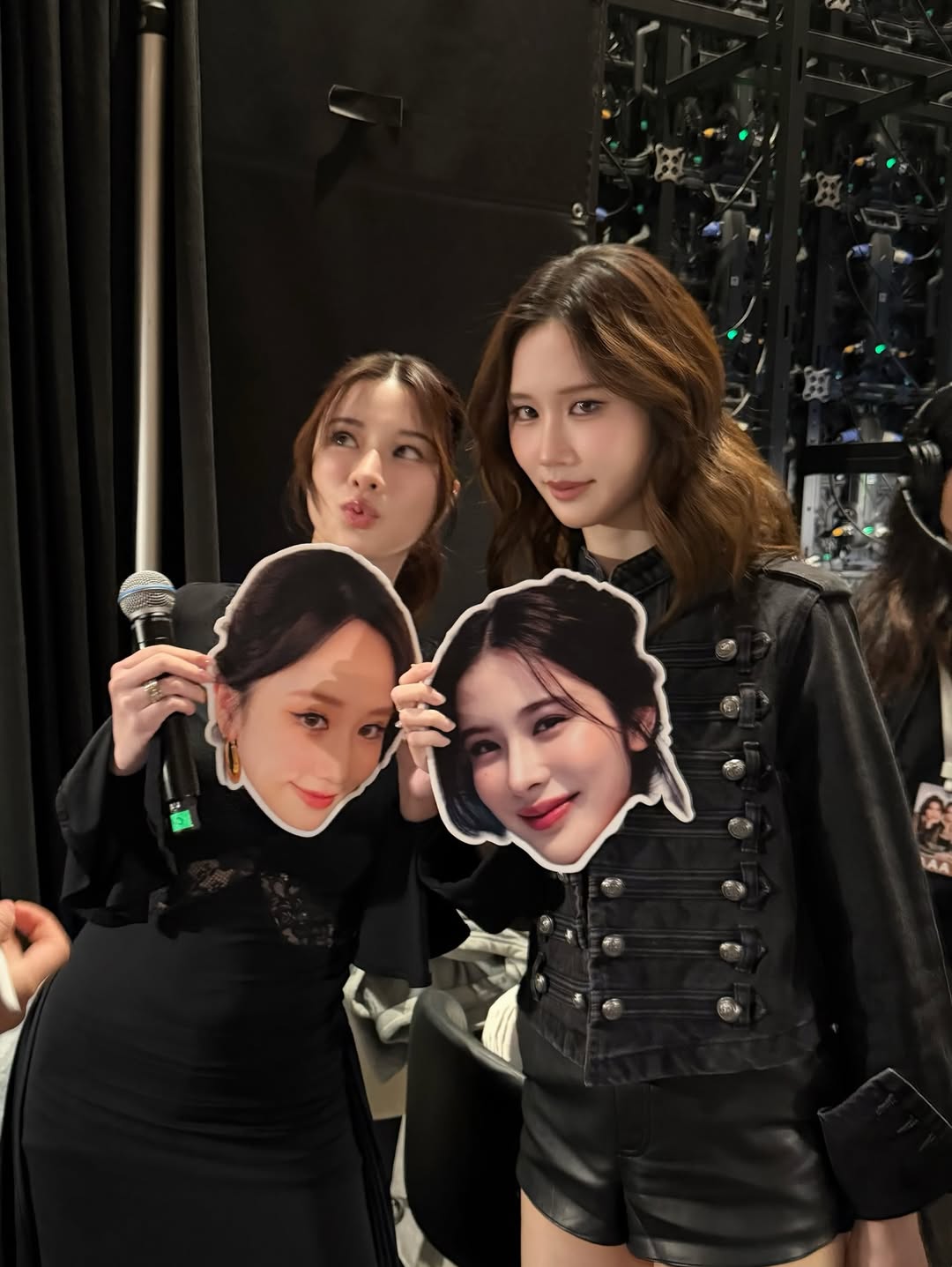 เก้า - สุภัสสรา ธนชาต