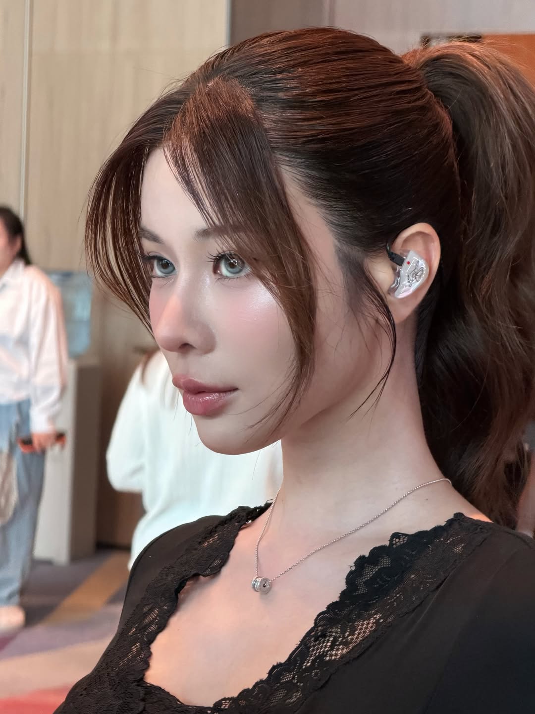 เก้า - สุภัสสรา ธนชาต