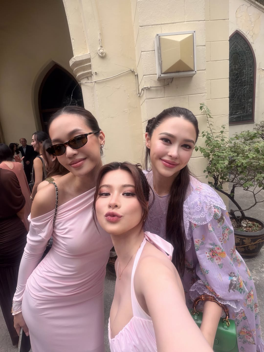 เก้า - สุภัสสรา ธนชาต