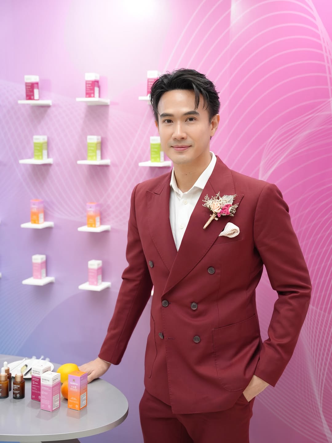 แม็ค - ปวิช เวียงนนท์