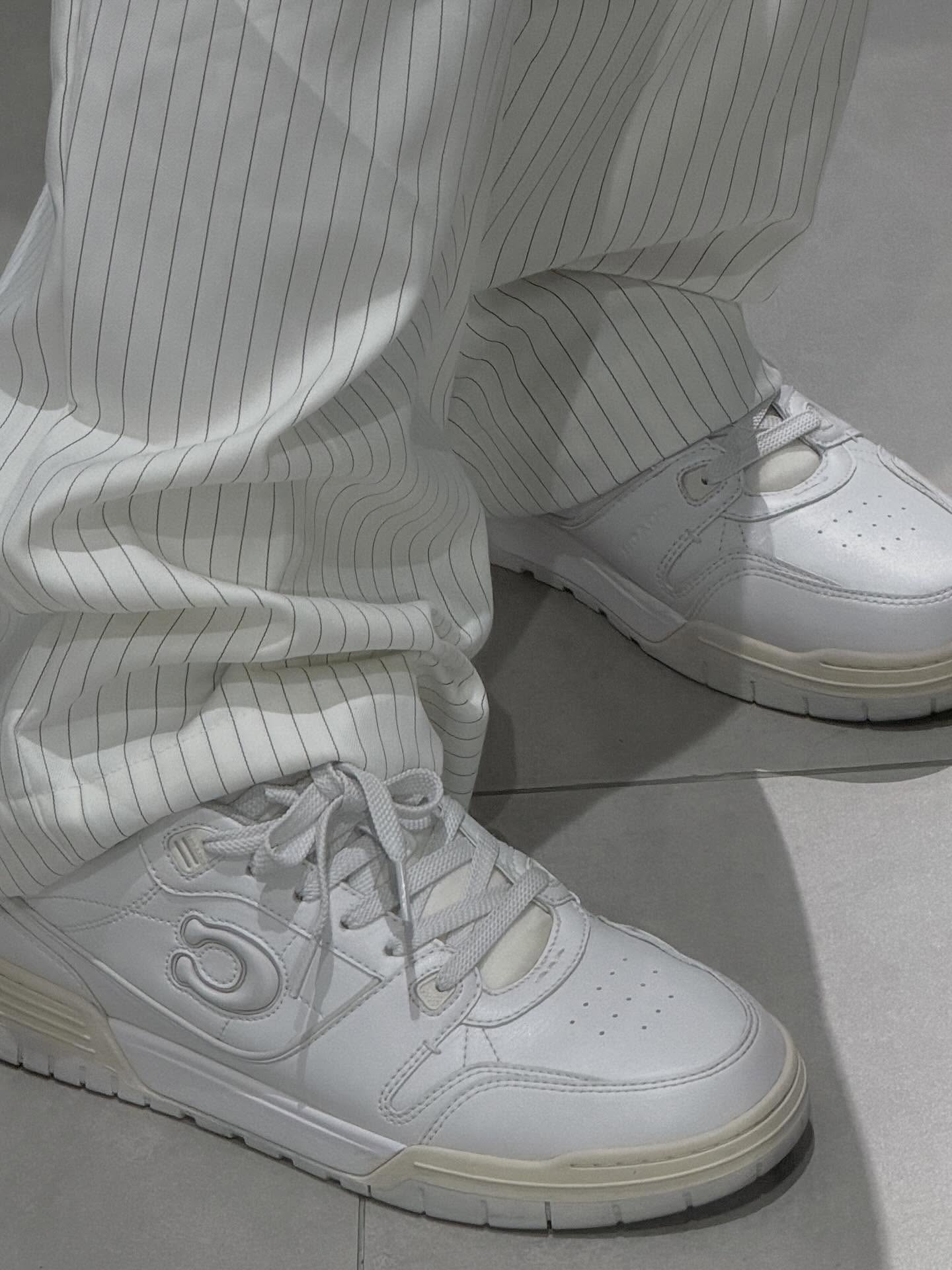 ปลั๊กกี้ - ธรากร คำสิงห์