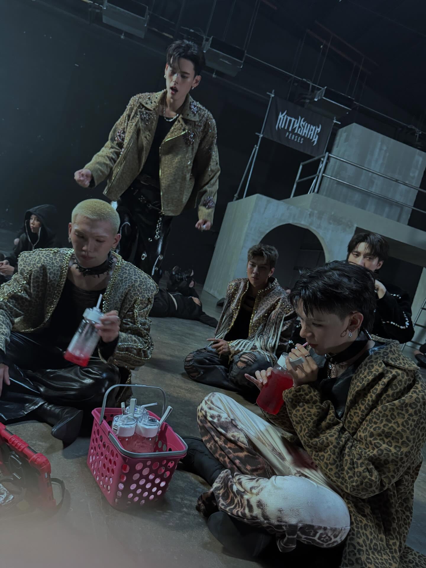 ปลั๊กกี้ - ธรากร คำสิงห์