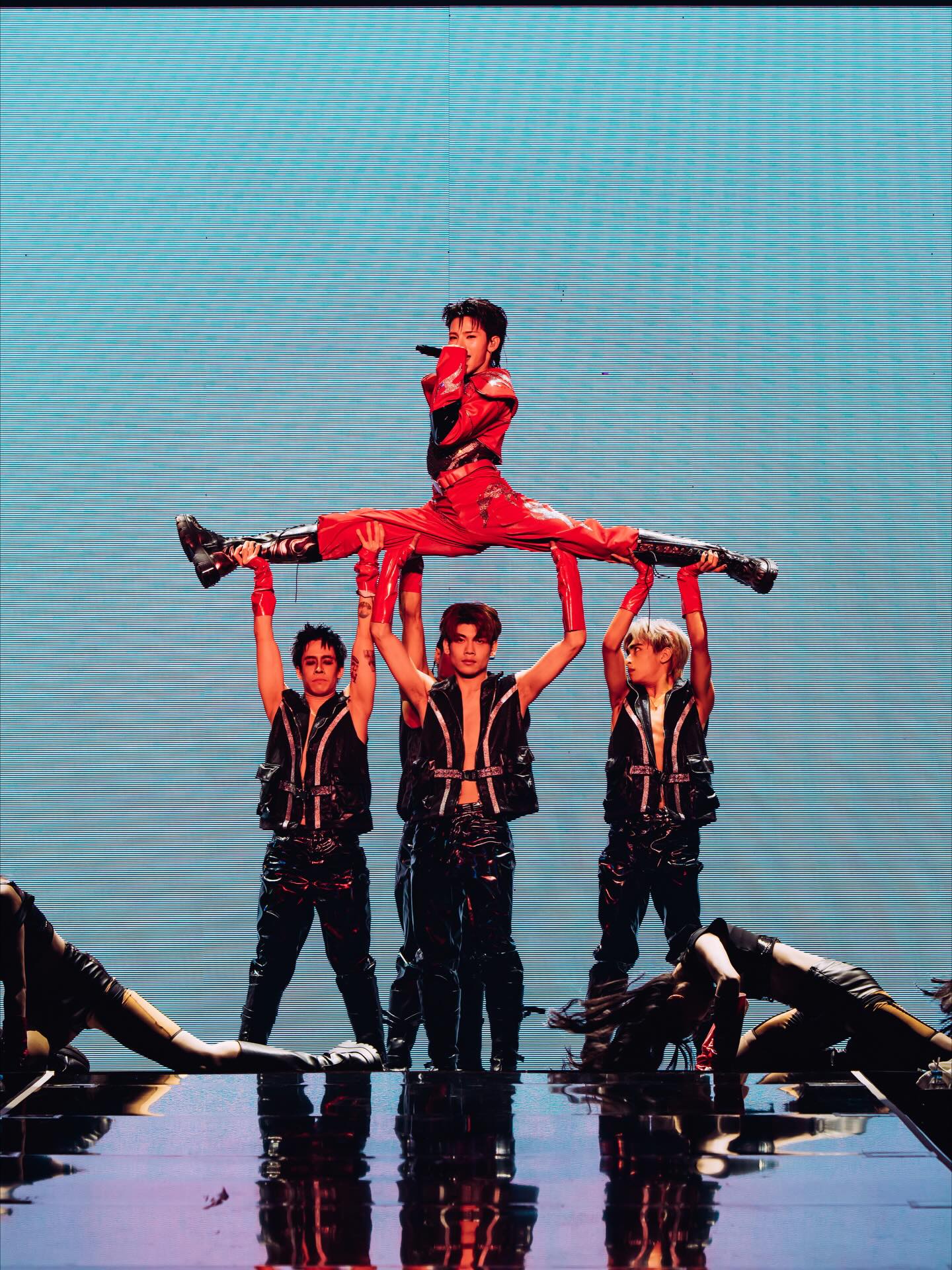 ปลั๊กกี้ - ธรากร คำสิงห์