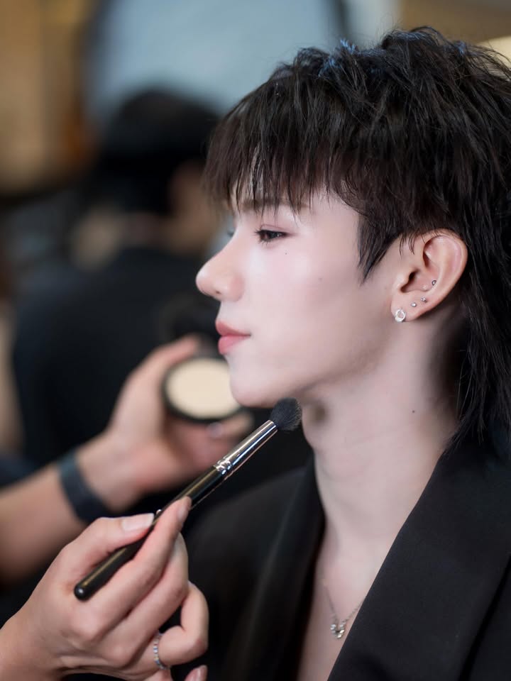 ปลั๊กกี้ - ธรากร คำสิงห์