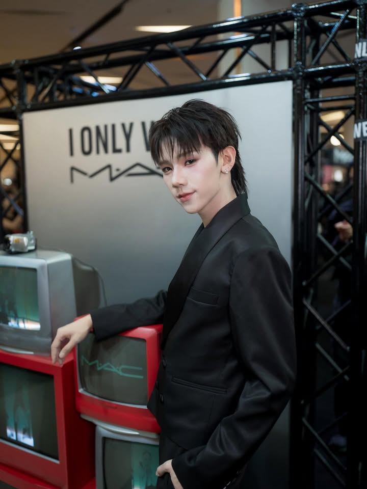 ปลั๊กกี้ - ธรากร คำสิงห์