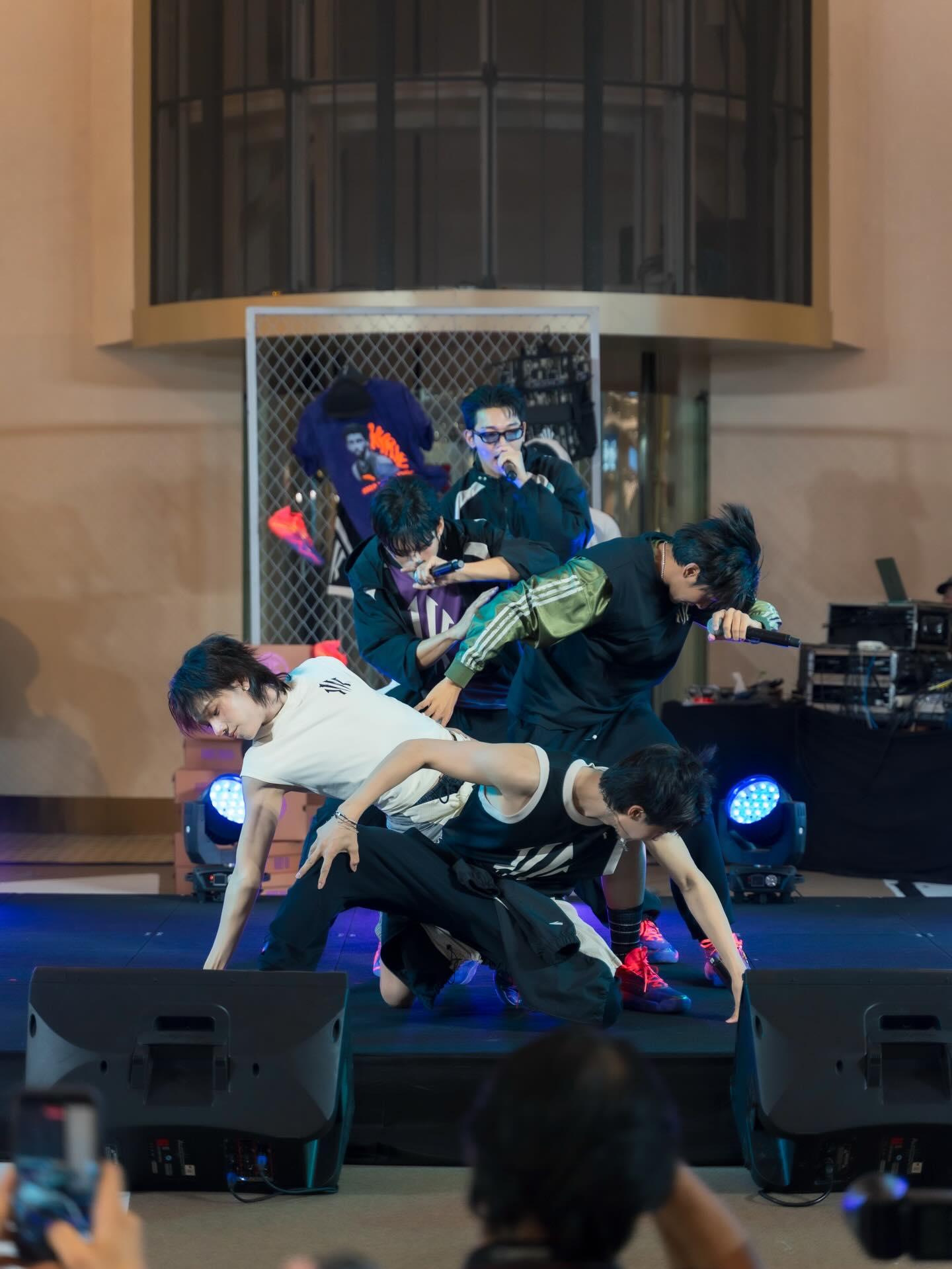 ปลั๊กกี้ - ธรากร คำสิงห์