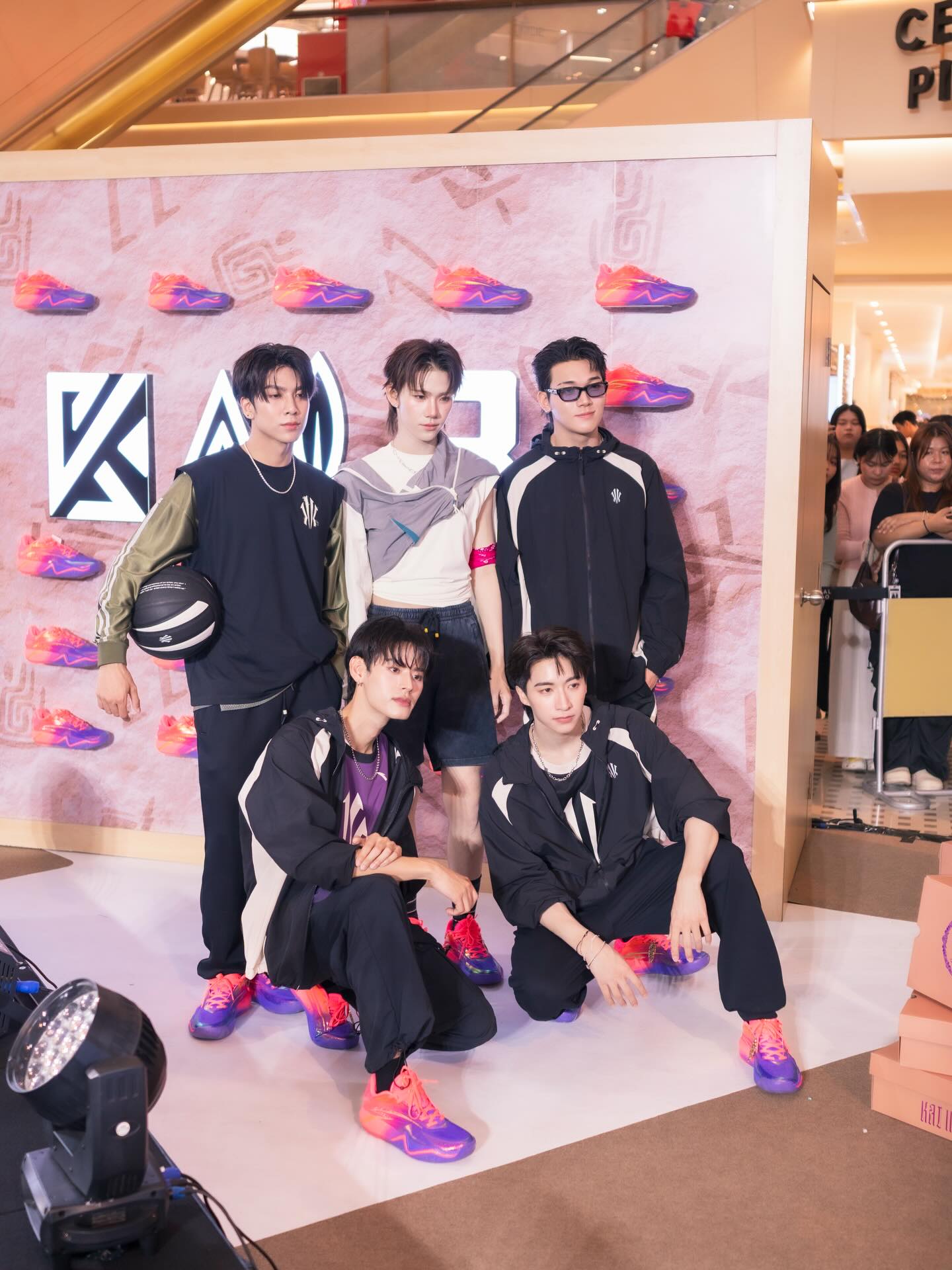 ปลั๊กกี้ - ธรากร คำสิงห์