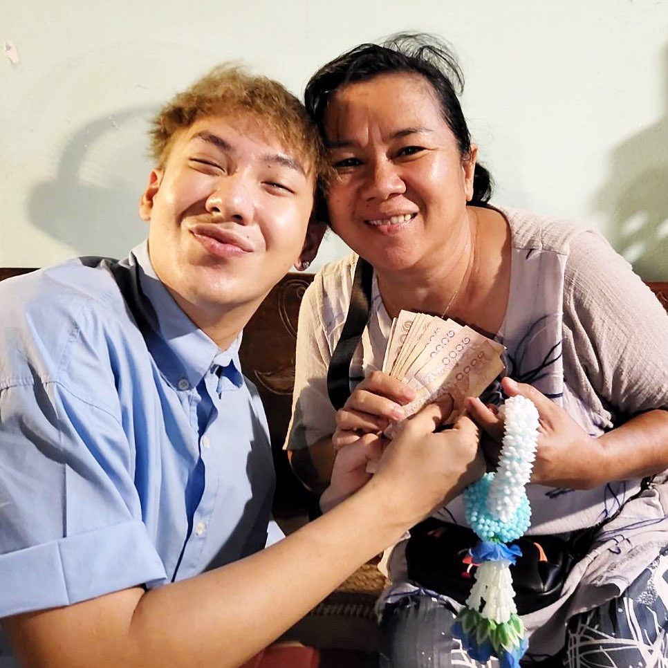 ตั้ม - วราวุธ โพธิ์ยิ้ม