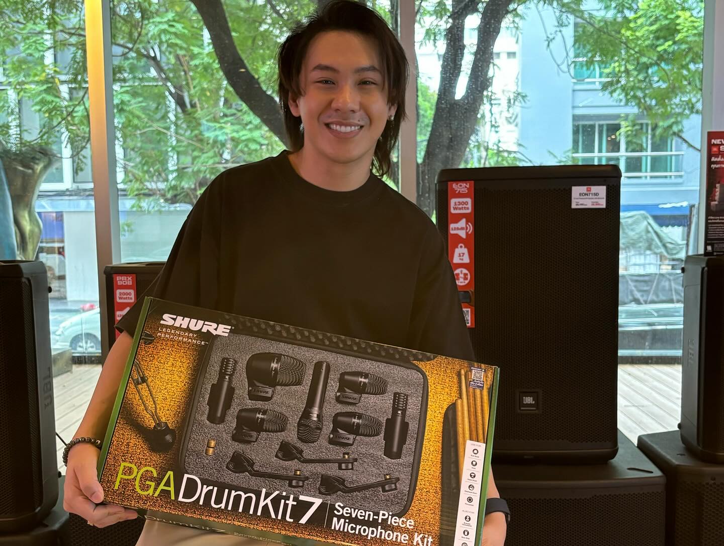 ตั้ม - วราวุธ โพธิ์ยิ้ม