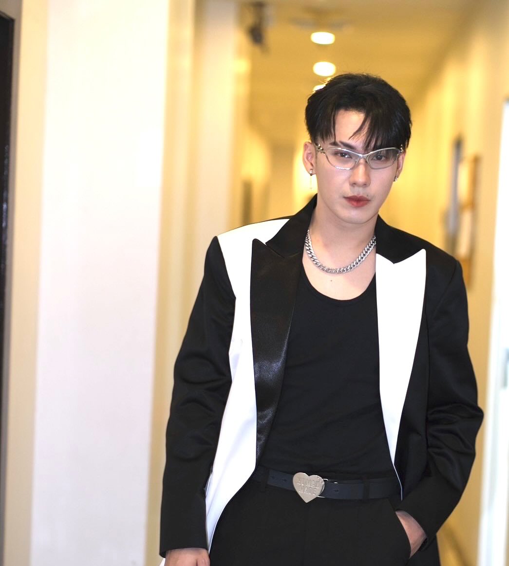 ตั้ม - วราวุธ โพธิ์ยิ้ม