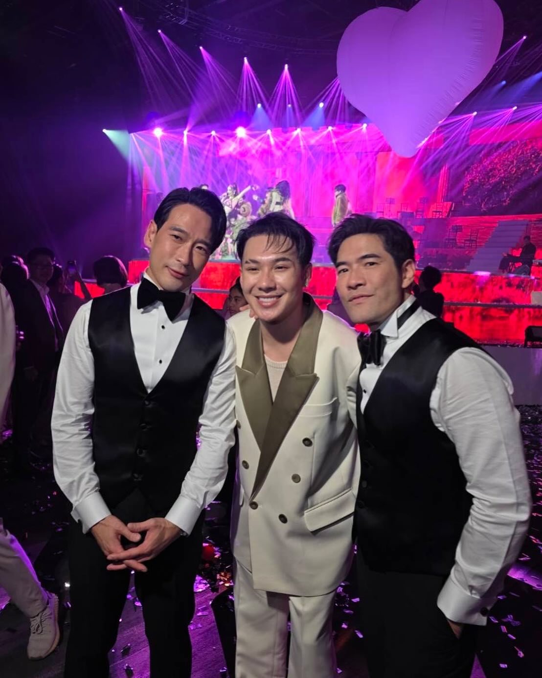 ตั้ม - วราวุธ โพธิ์ยิ้ม
