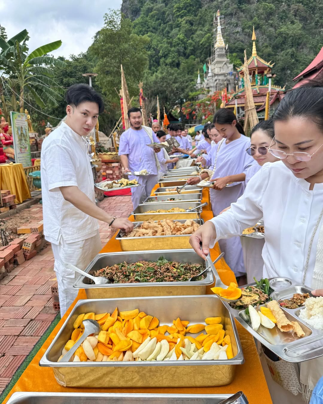 ตั้ม - วราวุธ โพธิ์ยิ้ม