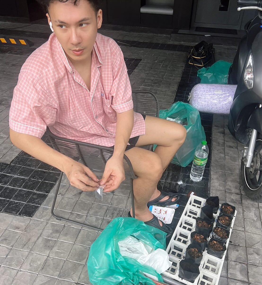 ตั้ม - วราวุธ โพธิ์ยิ้ม