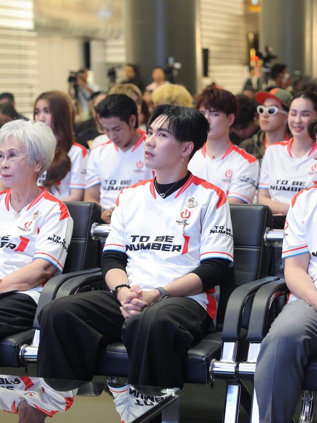 ตั้ม - วราวุธ โพธิ์ยิ้ม