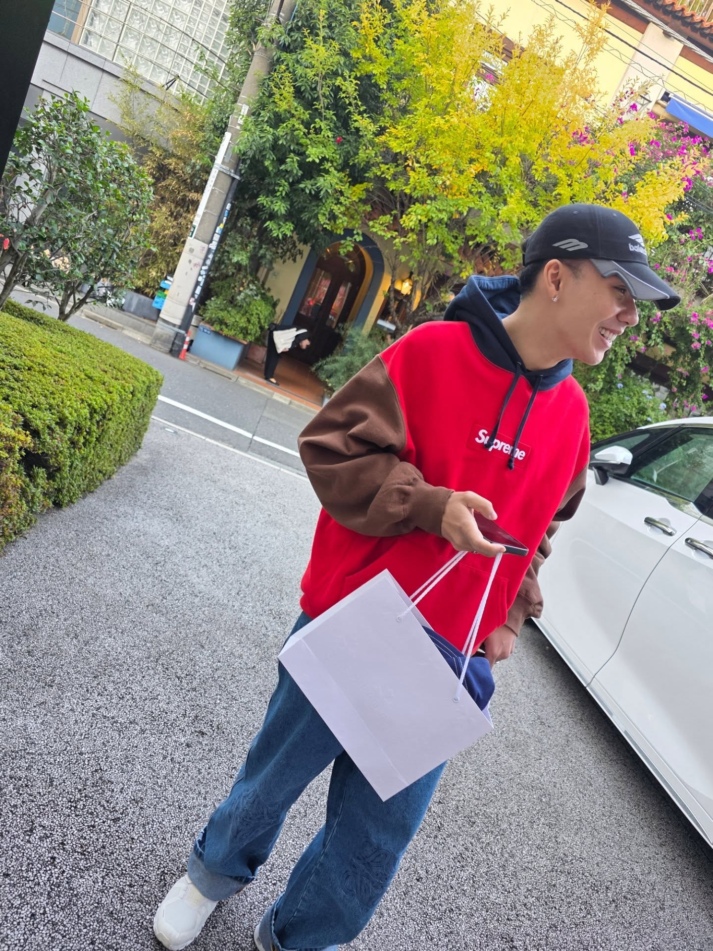 ตั้ม - วราวุธ โพธิ์ยิ้ม