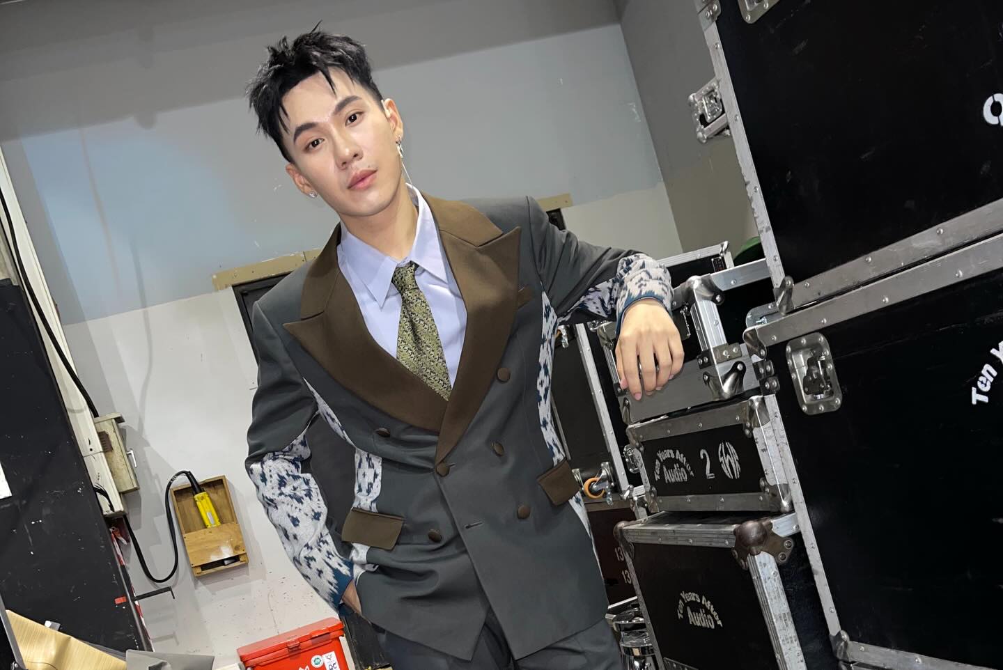 ตั้ม - วราวุธ โพธิ์ยิ้ม