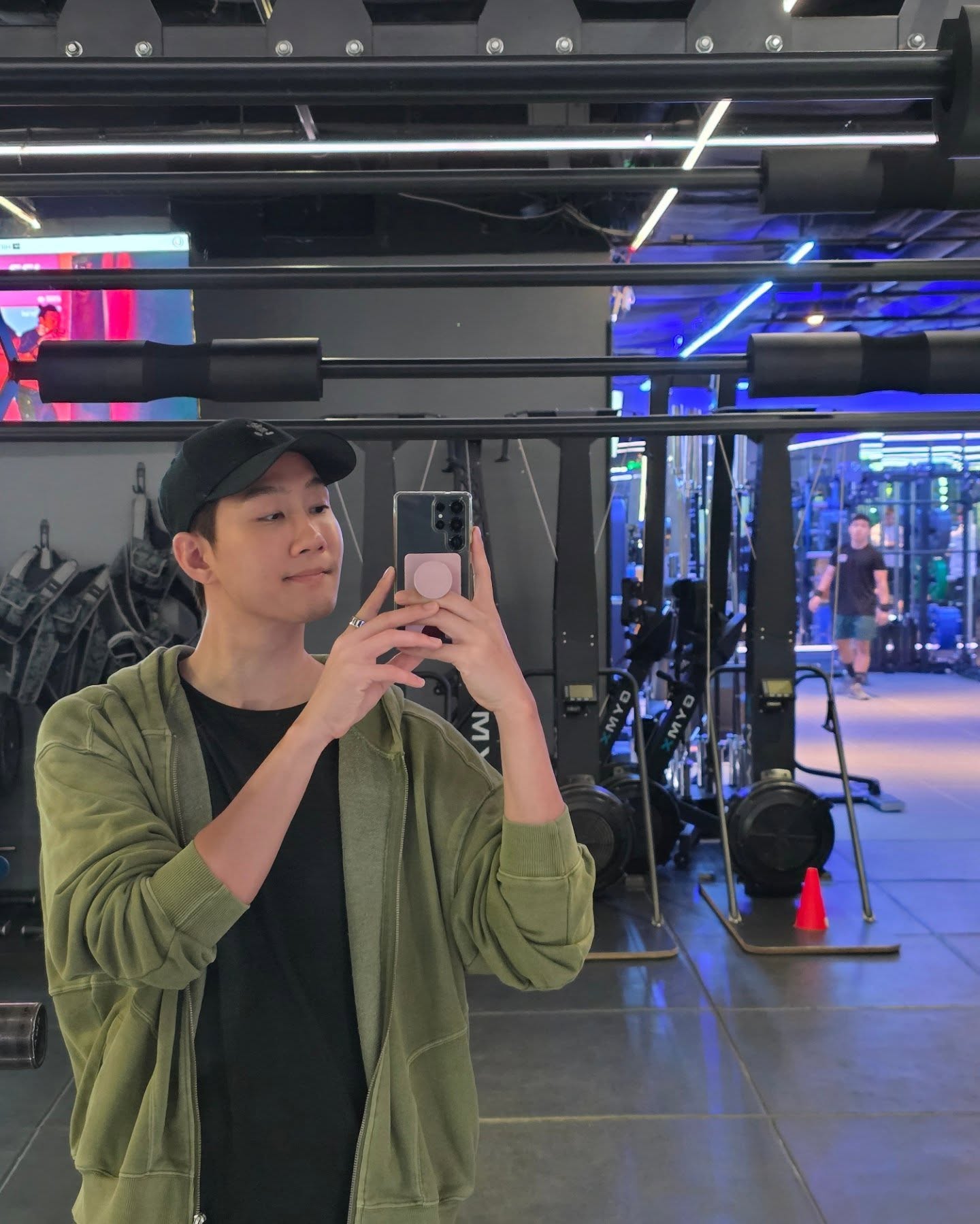 กัปตัน - ชลธร คงยิ่งยง