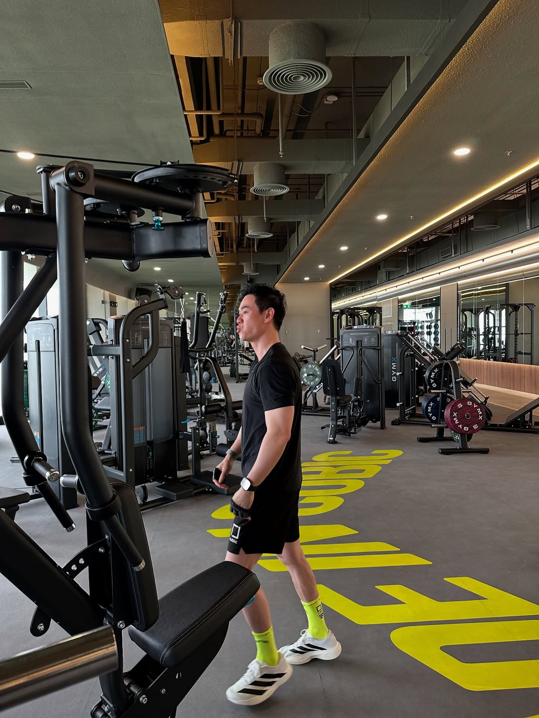 กัปตัน - ชลธร คงยิ่งยง