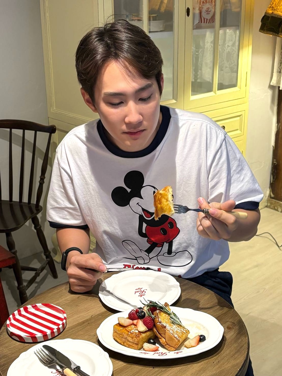 กัปตัน - ชลธร คงยิ่งยง