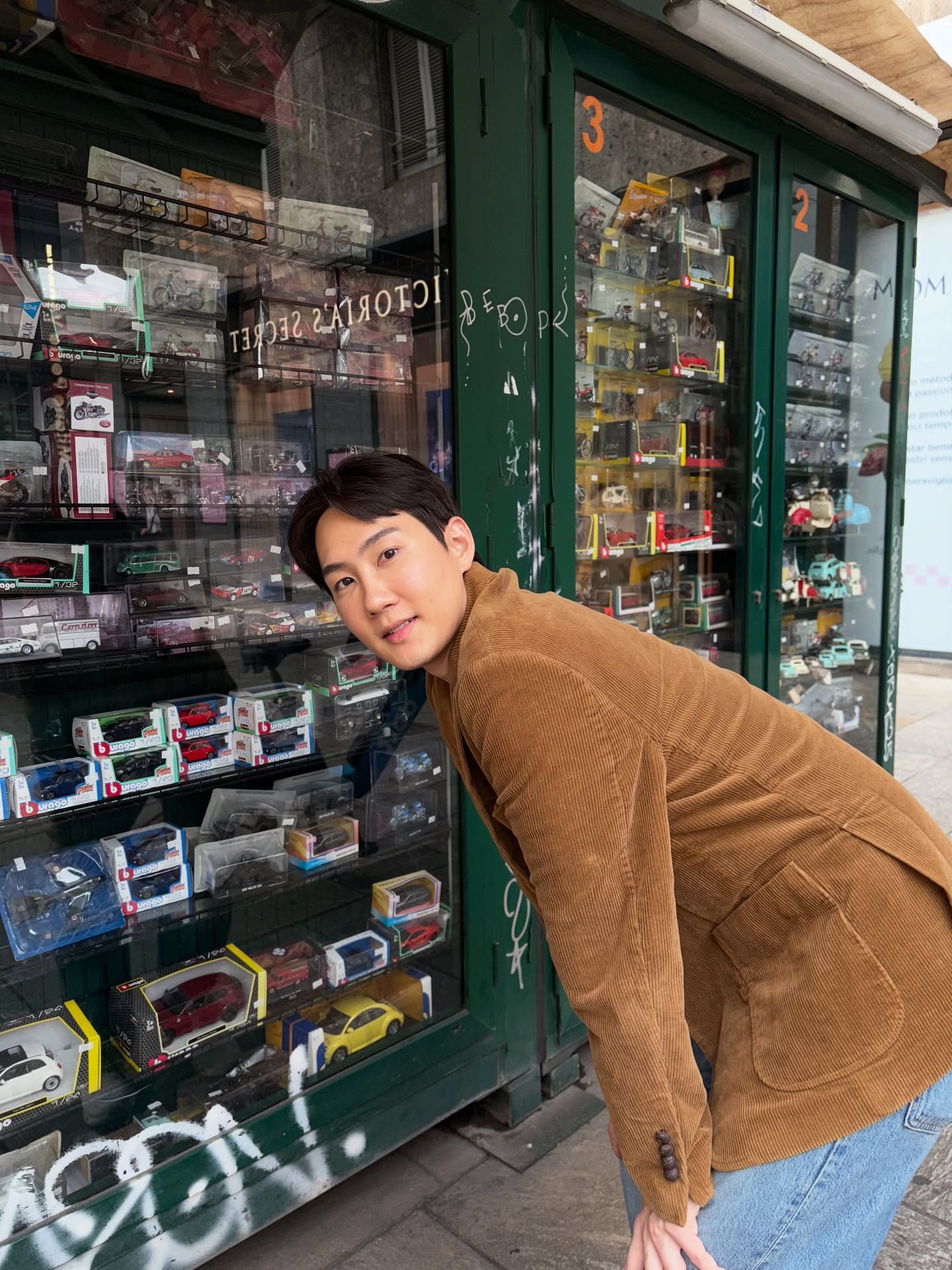 กัปตัน - ชลธร คงยิ่งยง