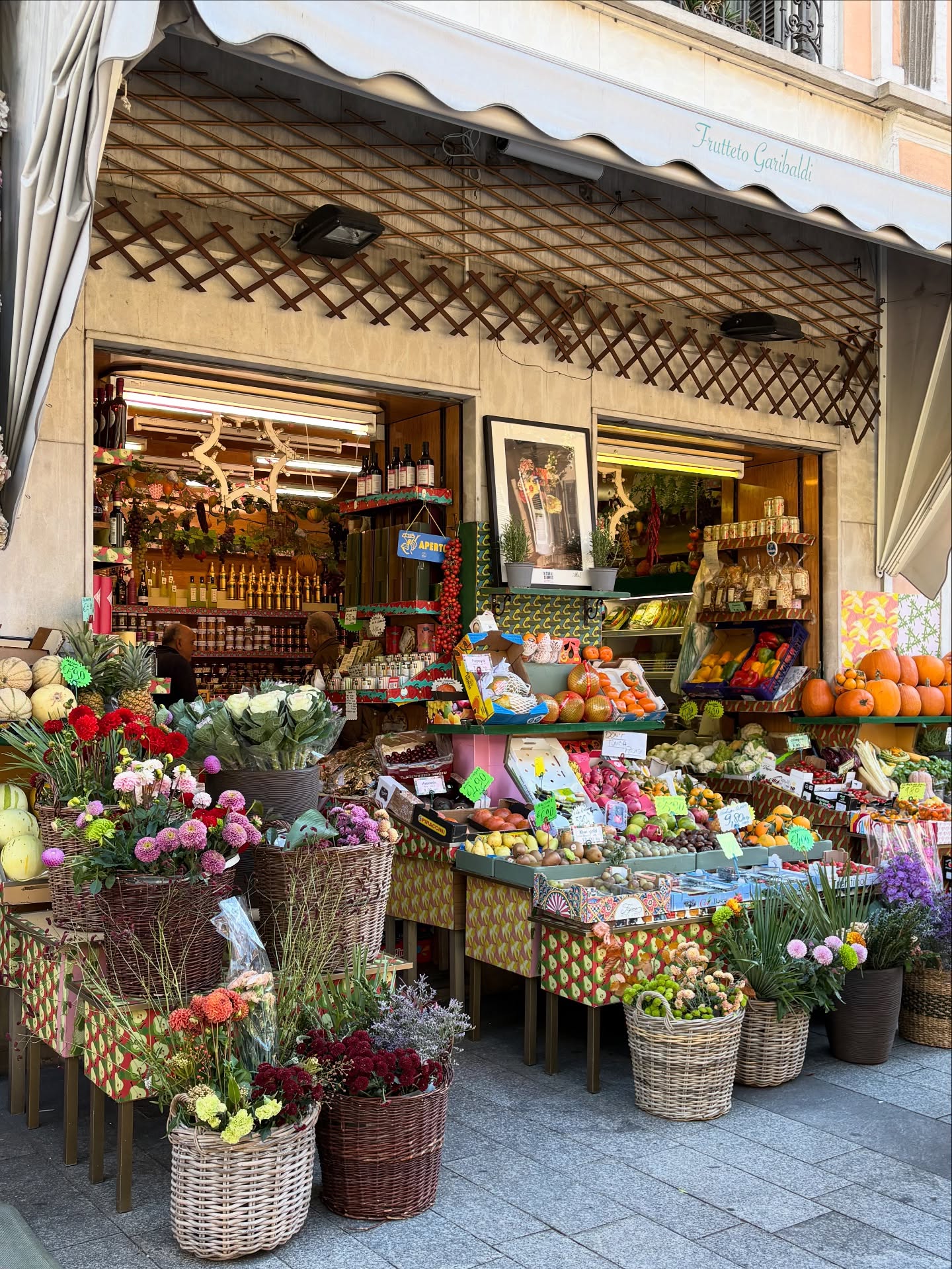 กัปตัน - ชลธร คงยิ่งยง