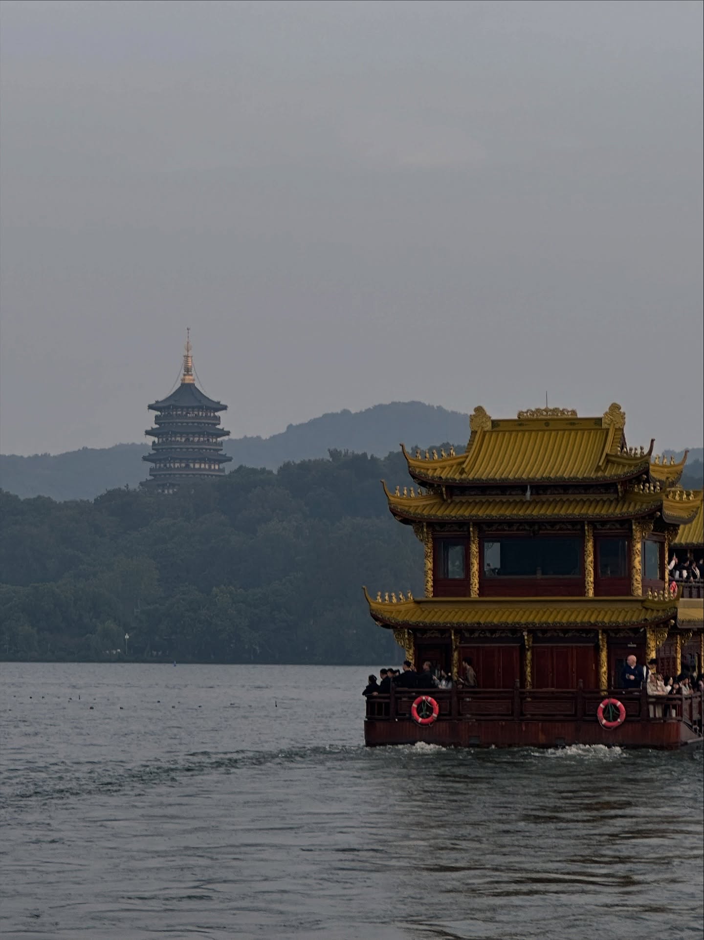 กัปตัน - ชลธร คงยิ่งยง