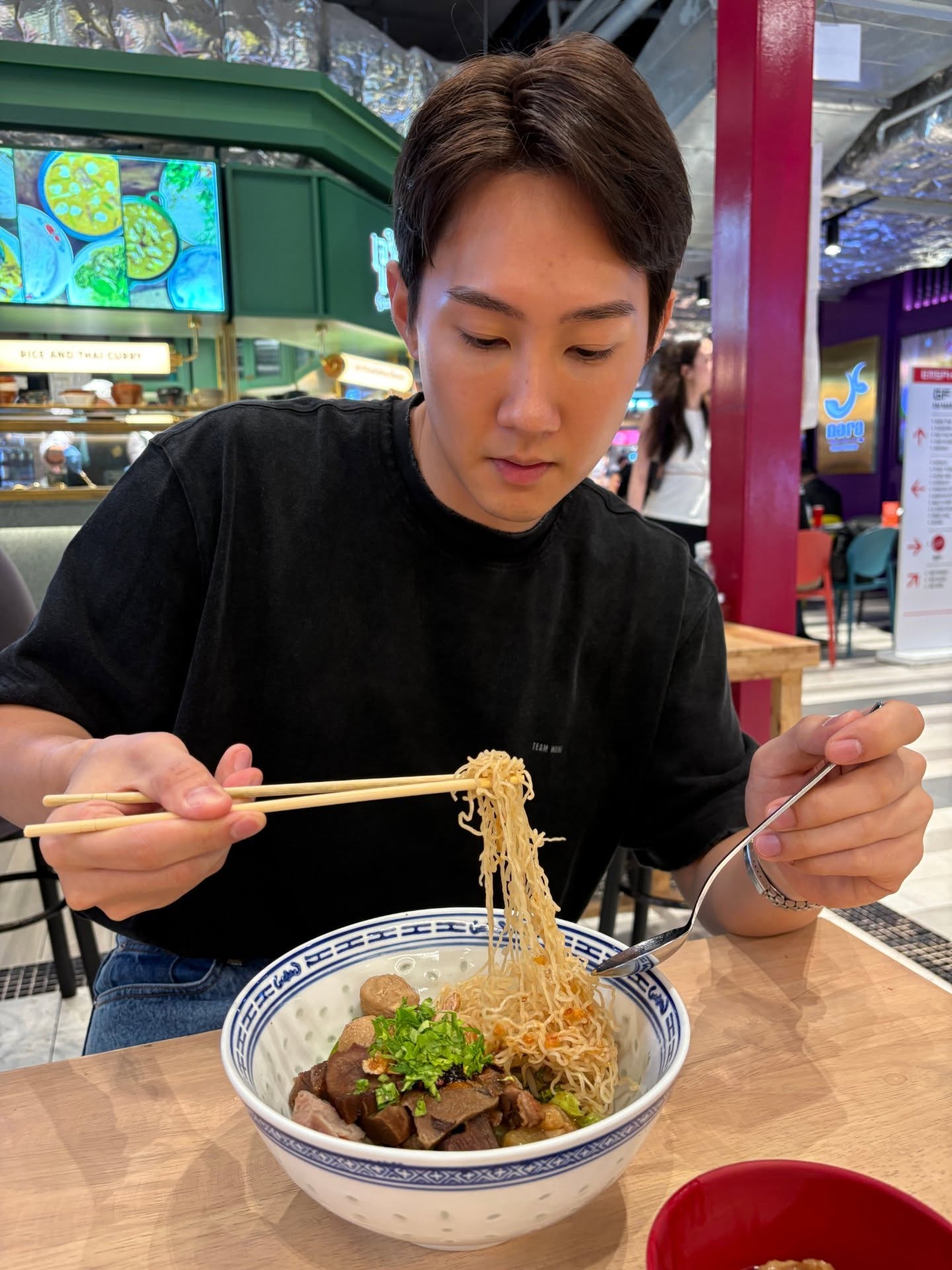 กัปตัน - ชลธร คงยิ่งยง