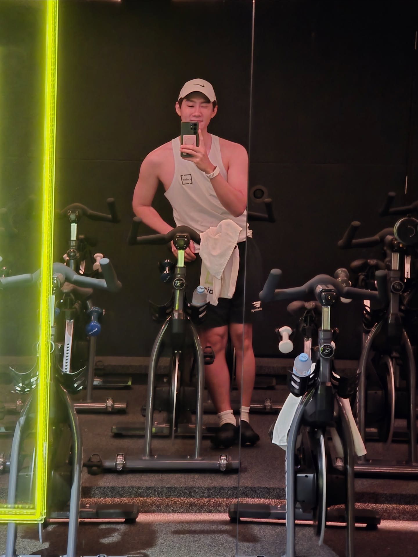 กัปตัน - ชลธร คงยิ่งยง