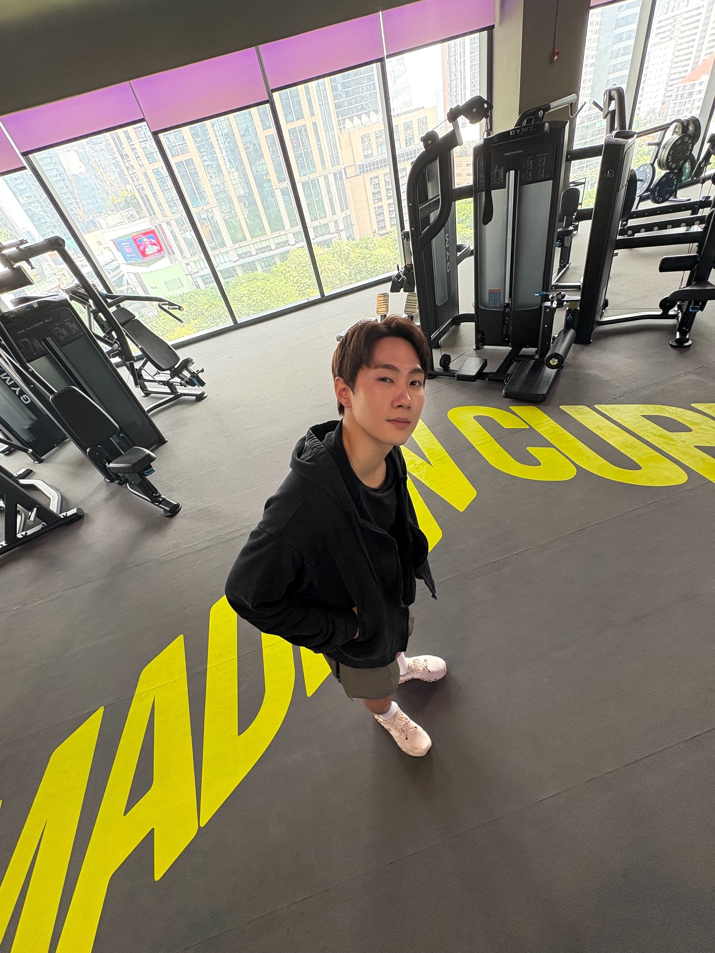 กัปตัน - ชลธร คงยิ่งยง