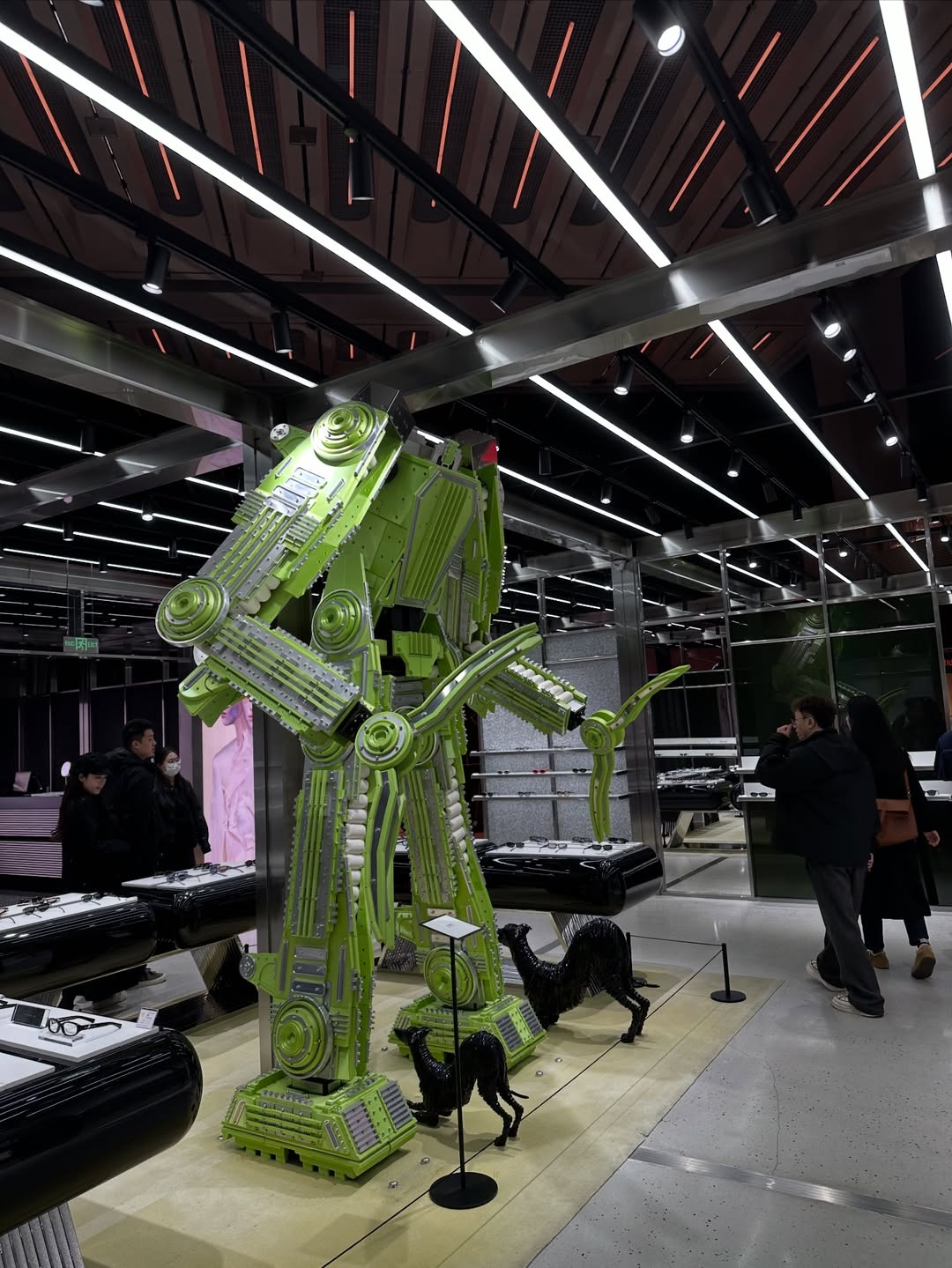 กัปตัน - ชลธร คงยิ่งยง