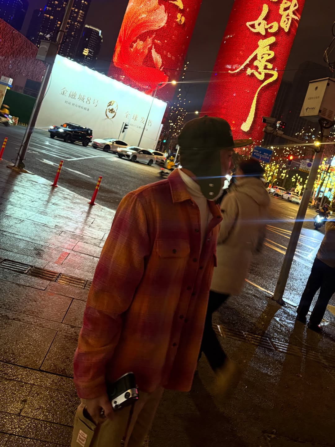 กัปตัน - ชลธร คงยิ่งยง