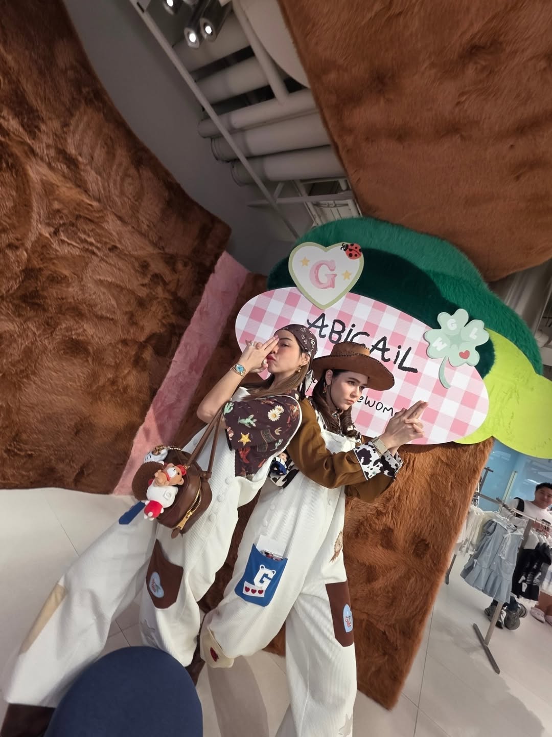 กัปตัน - ชลธร คงยิ่งยง