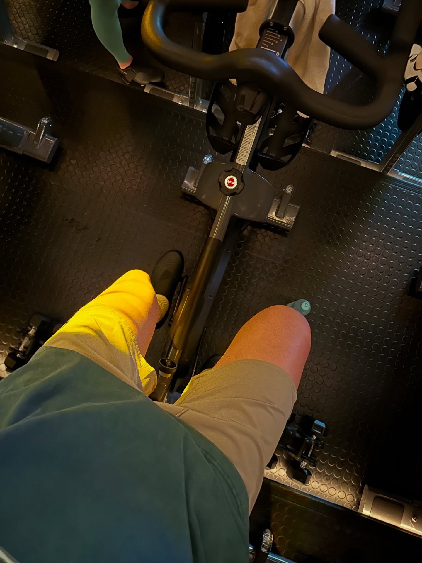 กัปตัน - ชลธร คงยิ่งยง