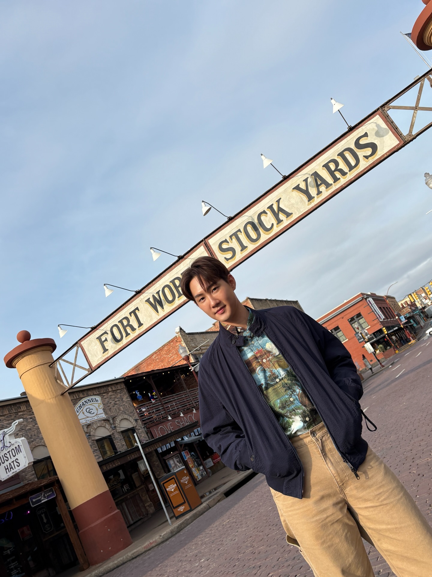 กัปตัน - ชลธร คงยิ่งยง