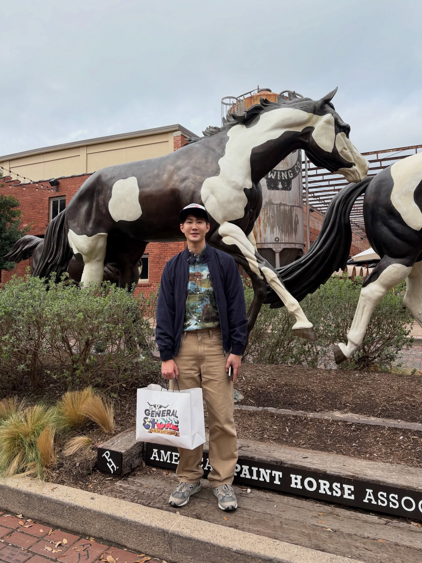 กัปตัน - ชลธร คงยิ่งยง