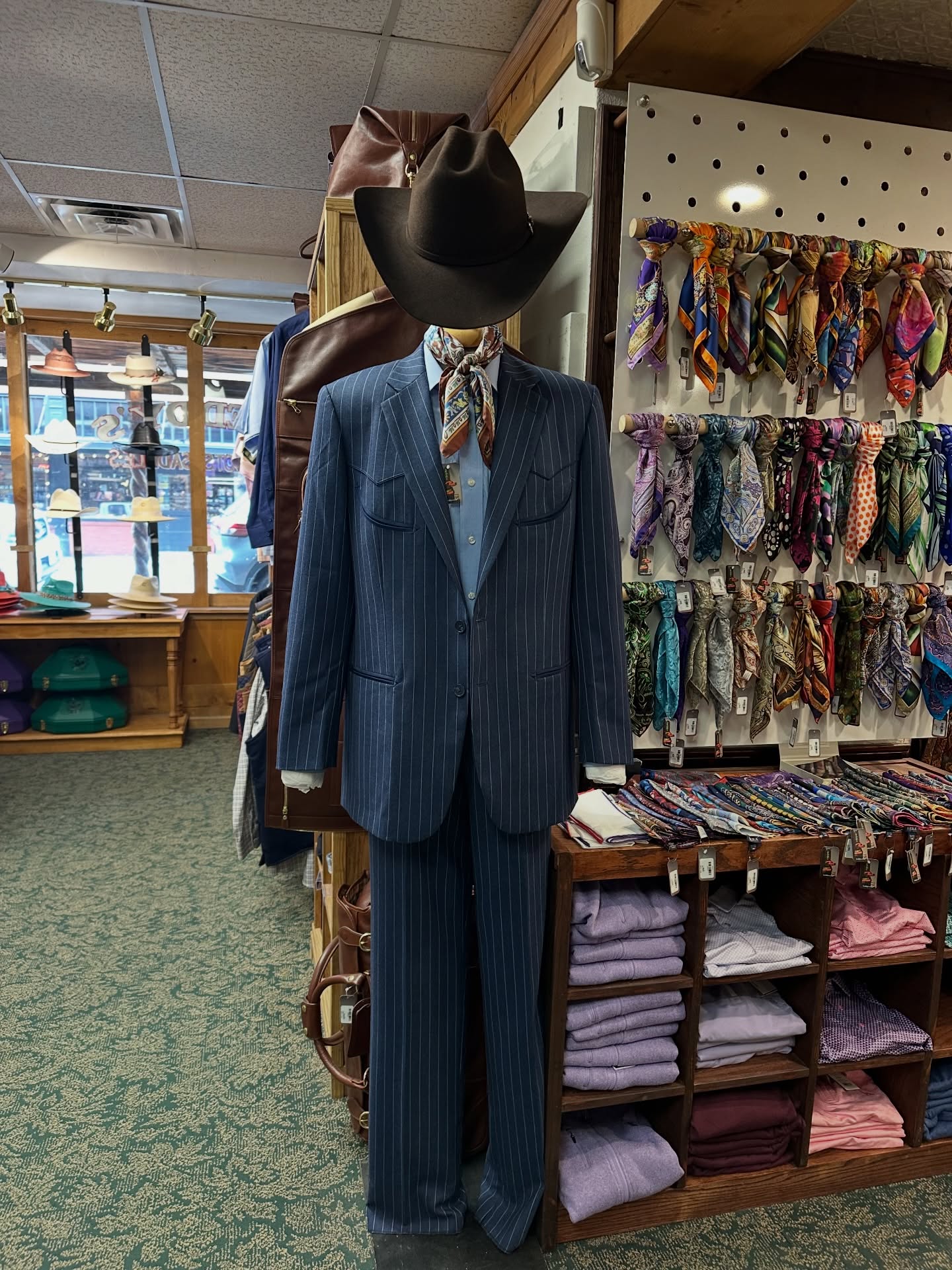 กัปตัน - ชลธร คงยิ่งยง